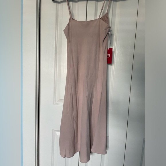 Aritzia Sunday Best Midi Dress - Picture 2 of 5